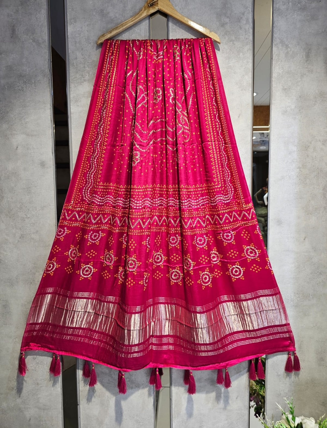 Gaji silk Lagdi patti dupatta