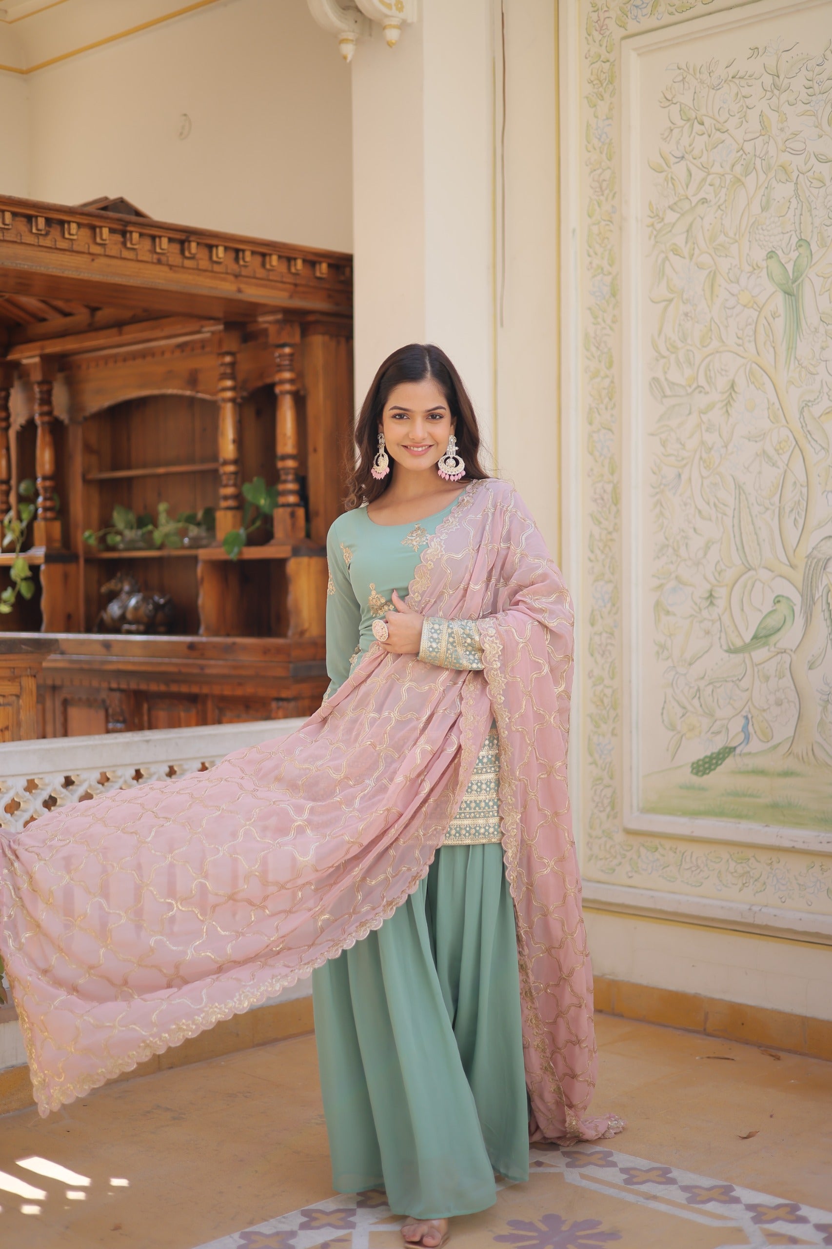 Sharara set